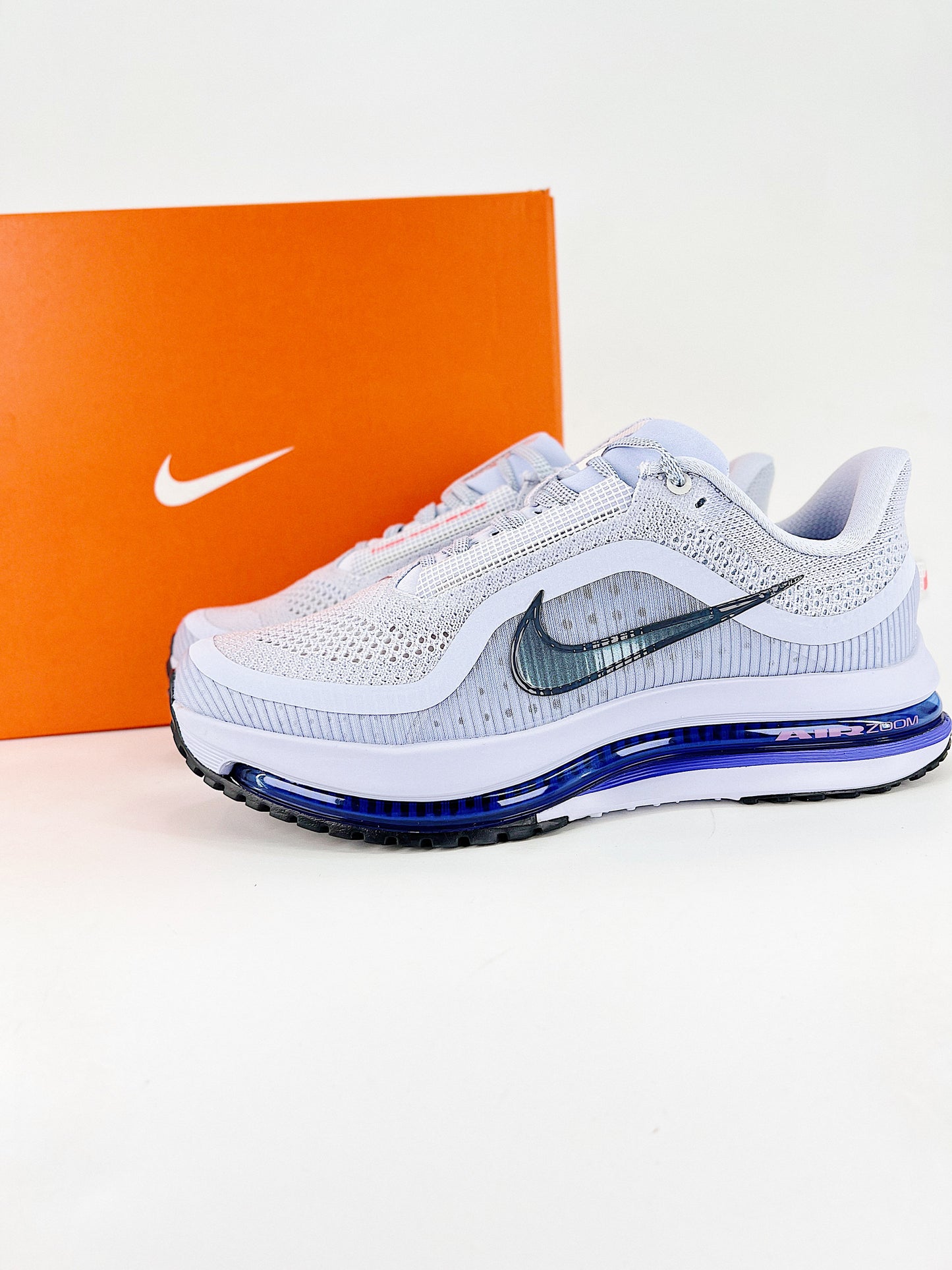 Nike Air ZoomX Vista Men’s Running Shoes – White/Blue Glow