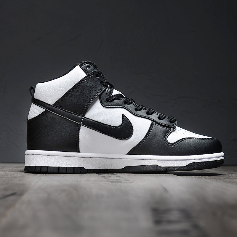 Nike Dunk High "Panda"