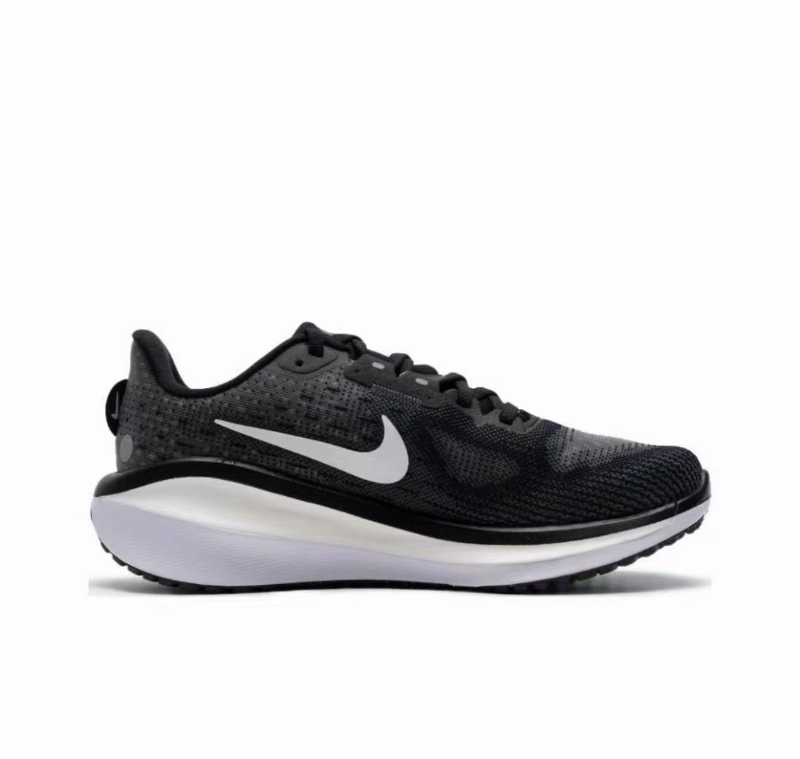 Nike Air Zoom Pegasus 38 Running Shoes - Black/White
