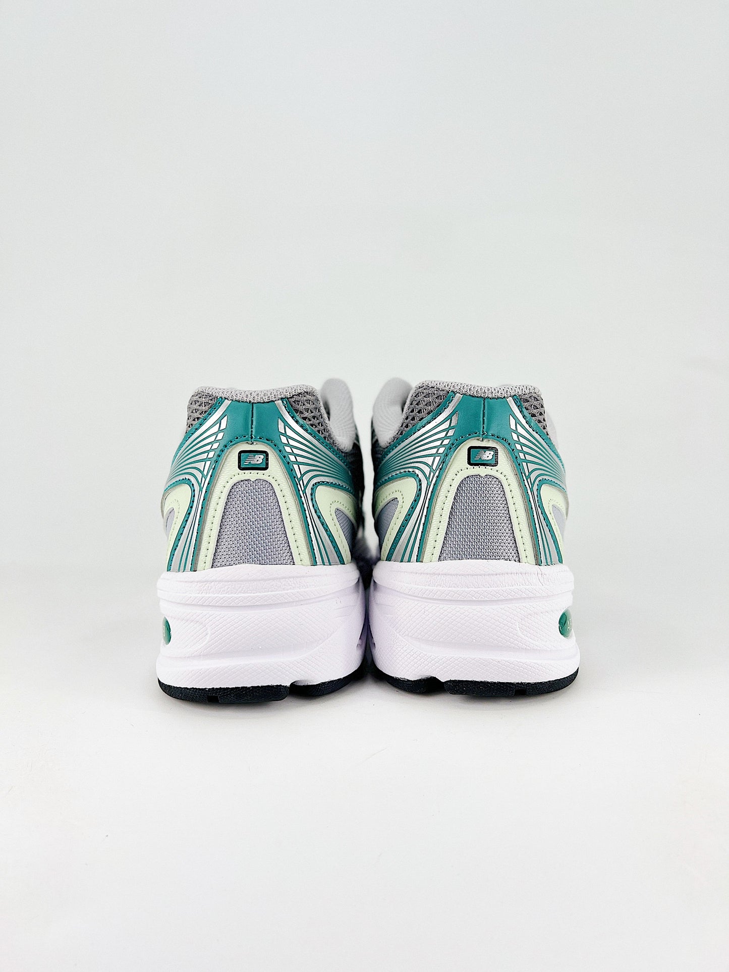 New Balance 530 Silver Mint