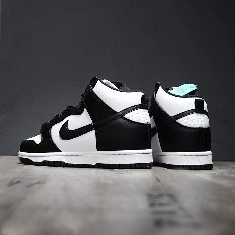 Nike Dunk High "Panda"