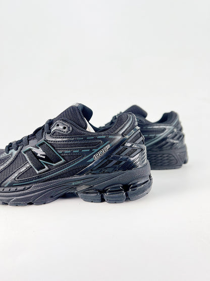 New Balance 1906R Black Phantom