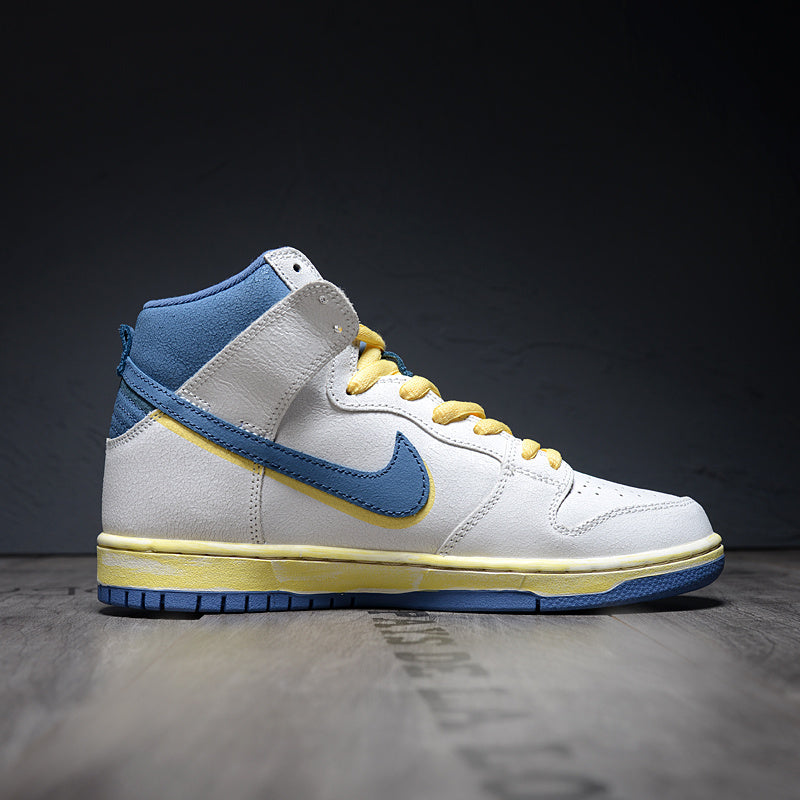 Nike SB Dunk High "Doraemon"